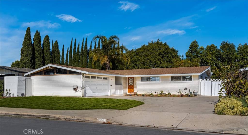 Costa Mesa, CA 92626,448 Princeton DR