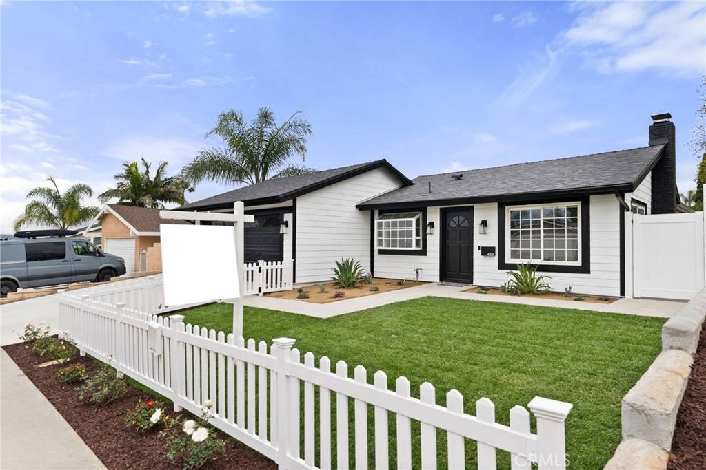 Yorba Linda, CA 92886,4351 Via Alegre