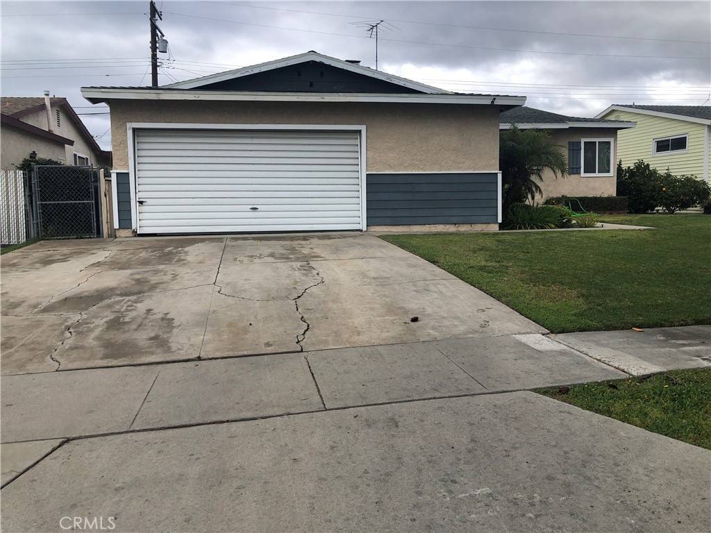 Fullerton, CA 92833,1507 W Ash AVE