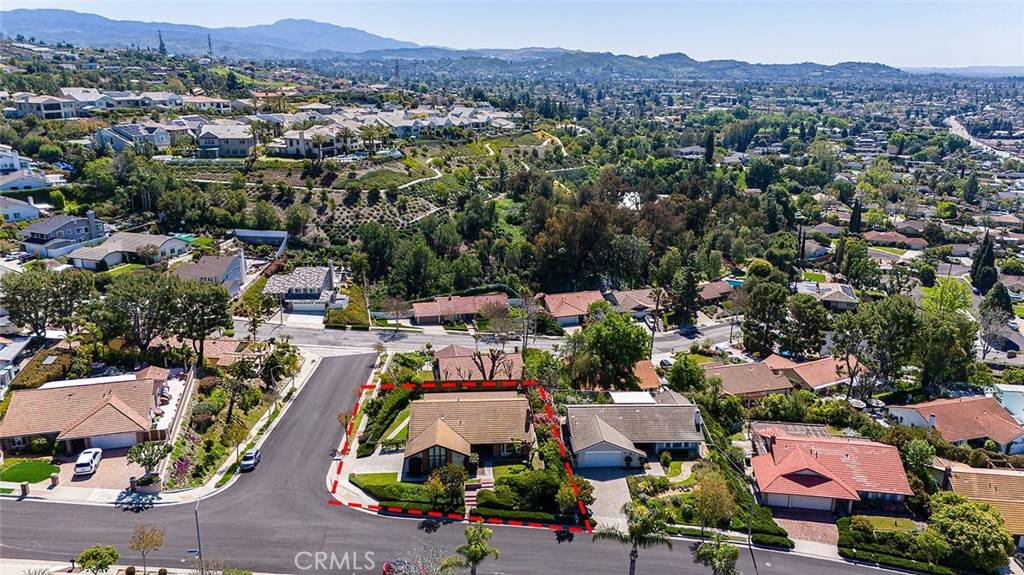 Orange, CA 92867,2418 E Orangeview Lane