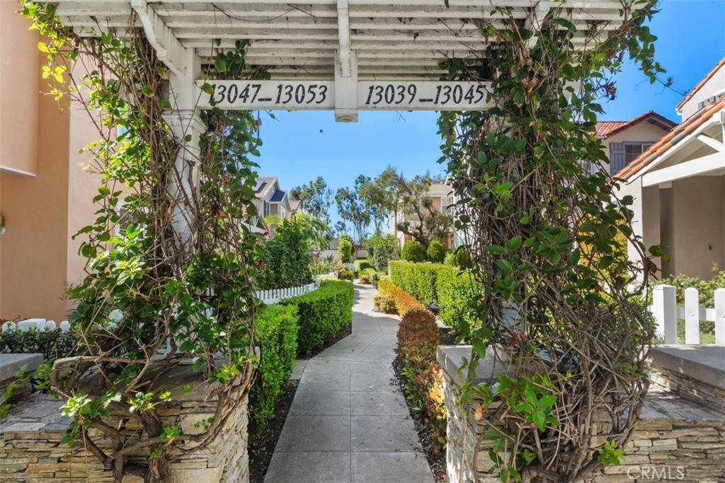 Tustin, CA 92782,13045 Arborwalk LN