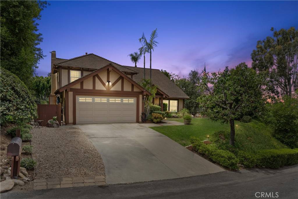 Anaheim Hills, CA 92808,341 S Yorkshire CIR