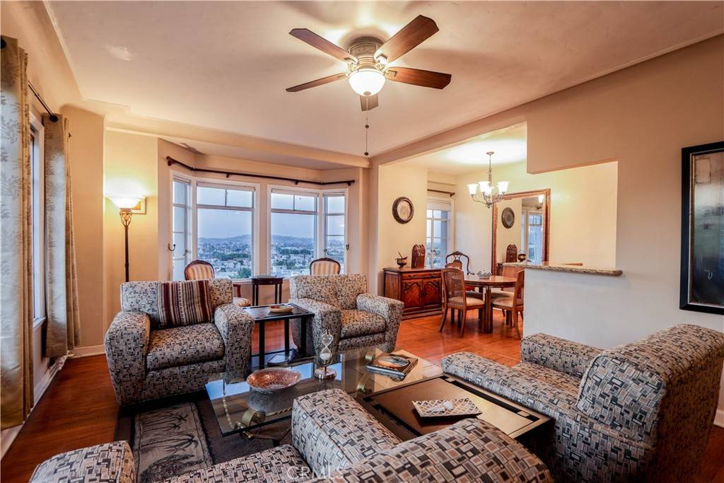 Long Beach, CA 90802,800 E Ocean BLVD #910