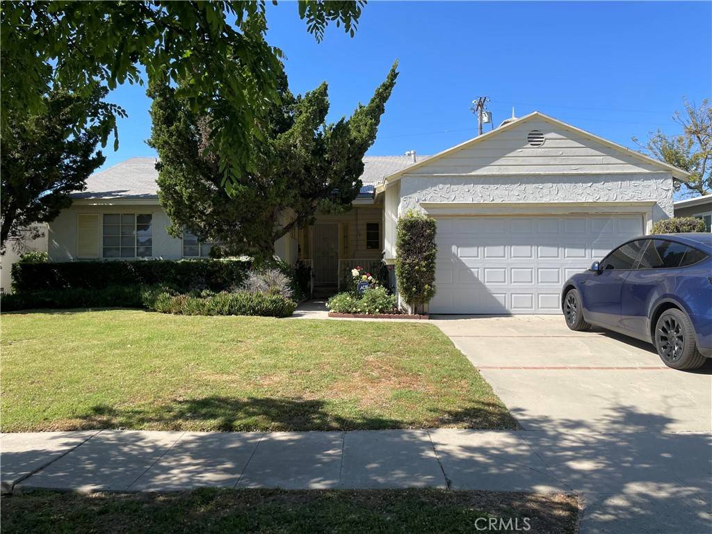 Encino, CA 91316,17209 Bullock ST