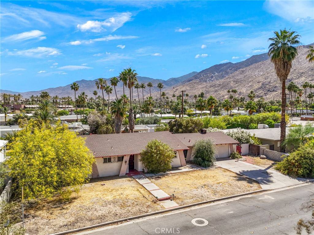 Palm Springs, CA 92264,837 S Riverside DR