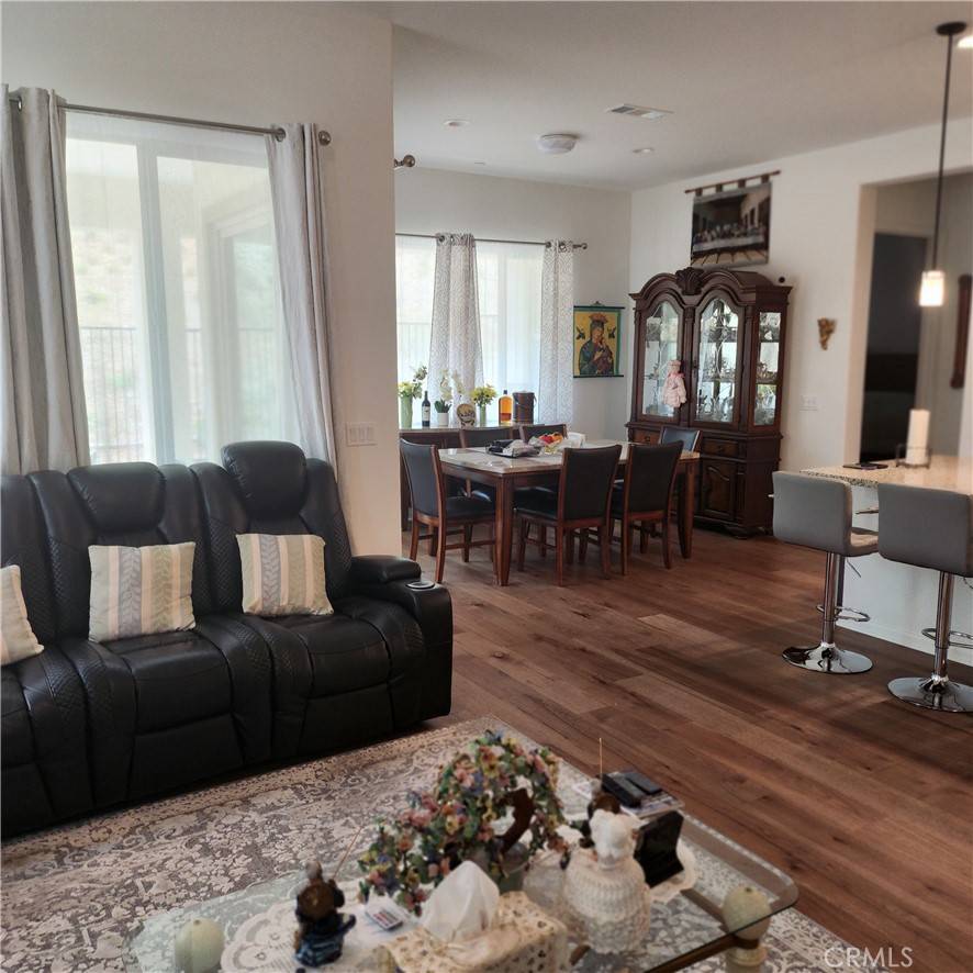 Corona, CA 92883,11882 Wandering WAY
