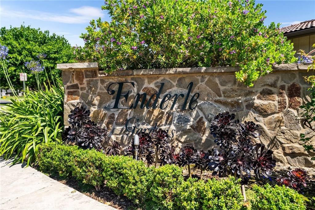 Tustin, CA 92780,14322 Acacia DR