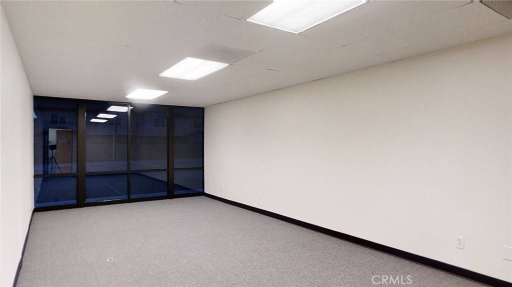 Downey, CA 90242,8607 Imperial #106