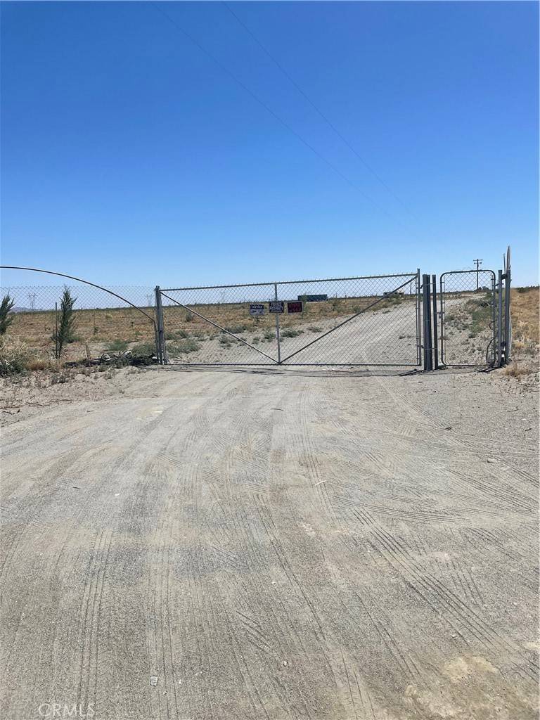 Phelan, CA 92371,14545 Oasis RD