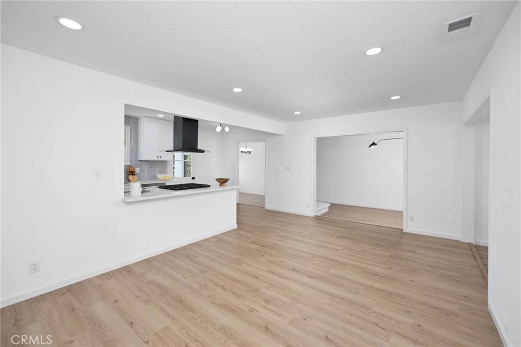 Westminster, CA 92683,9211 Jennrich AVE