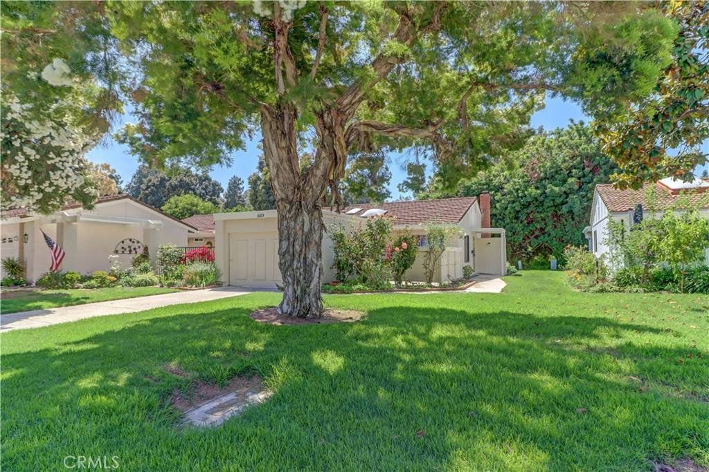 Laguna Woods, CA 92637,3321 Via Carrizo #D