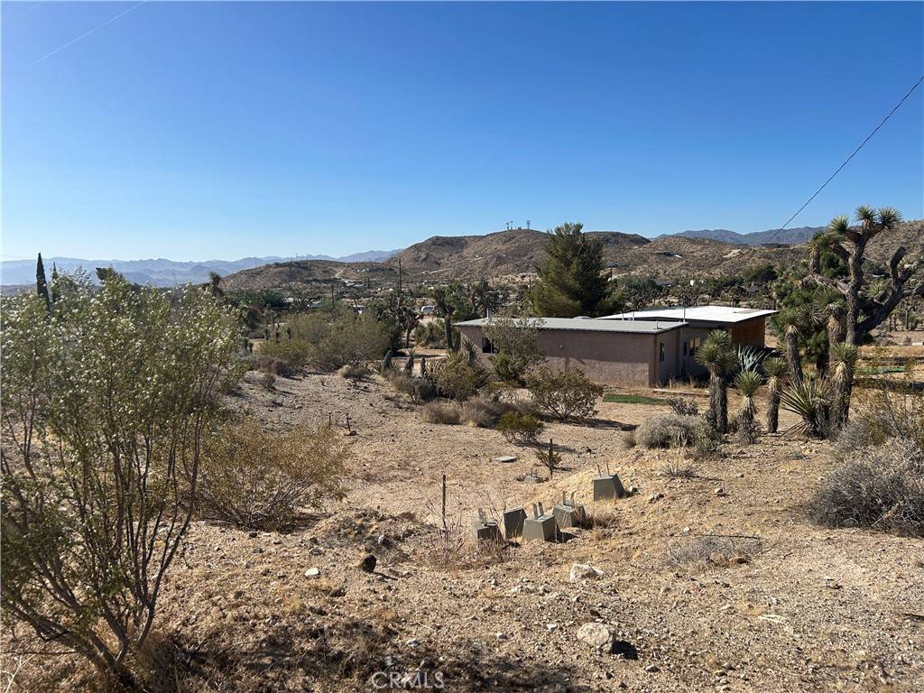 Yucca Valley, CA 92284,57976 Buena Vista DR
