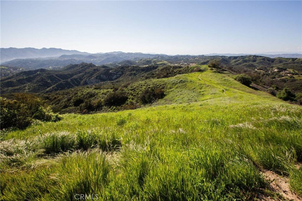 Tarzana, CA 90290,1 Mulholland