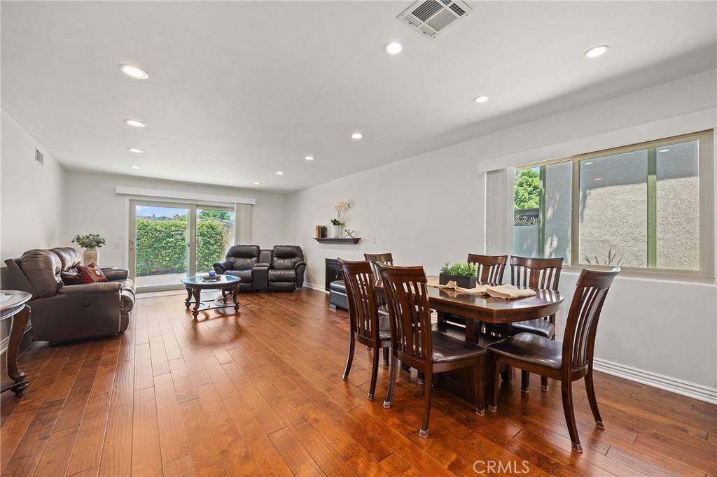 La Habra, CA 90631,1671 Pine DR