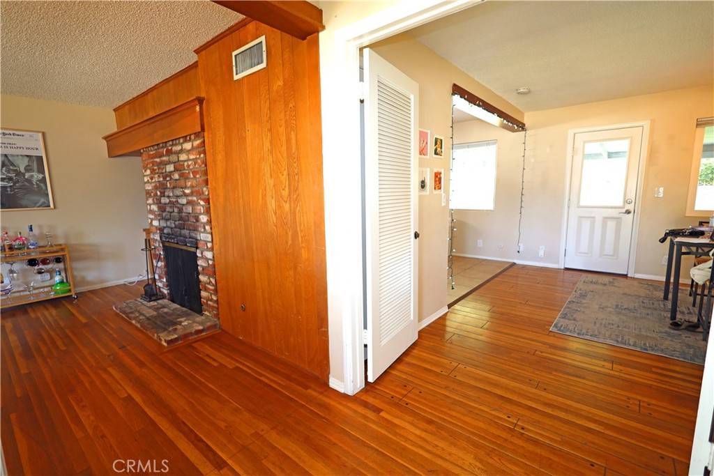 Orange, CA 92867,622 E Lomita AVE