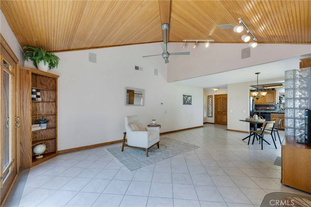 Yorba Linda, CA 92886,6656 Vista Loma