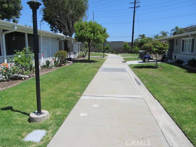 Seal Beach, CA 90740,13981 Thunderbird Drive, M2-2B