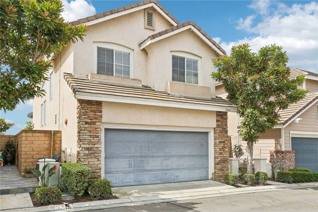 Placentia, CA 92870,1044 Moreno WAY