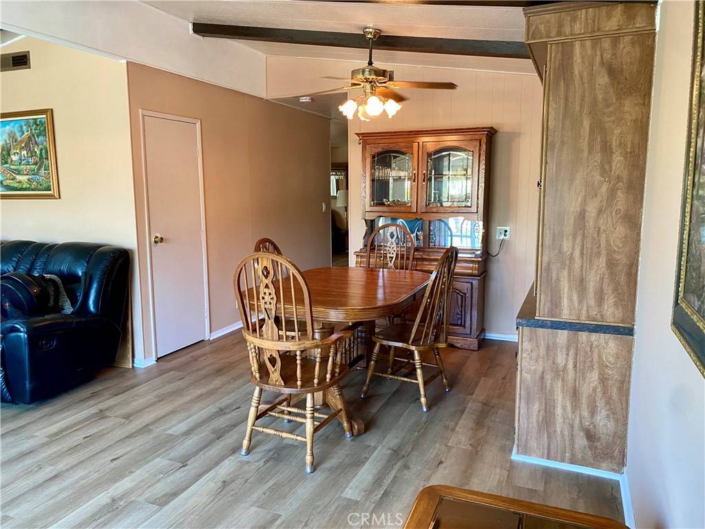 Placentia, CA 92870,320 Lakepark DR