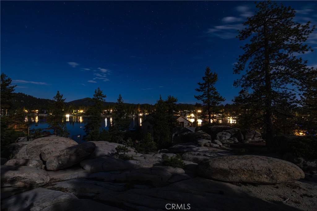 Big Bear Lake, CA 92315,815 Cove DR