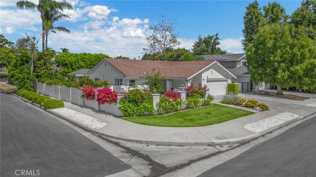 Placentia, CA 92870,1003 Hibiscus WAY