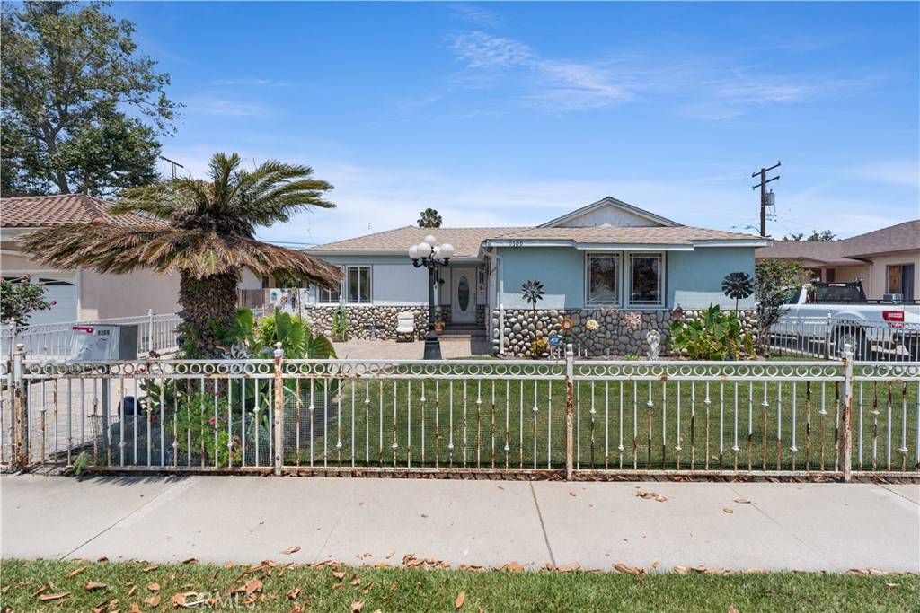 Downey, CA 90242,9309 Foster RD