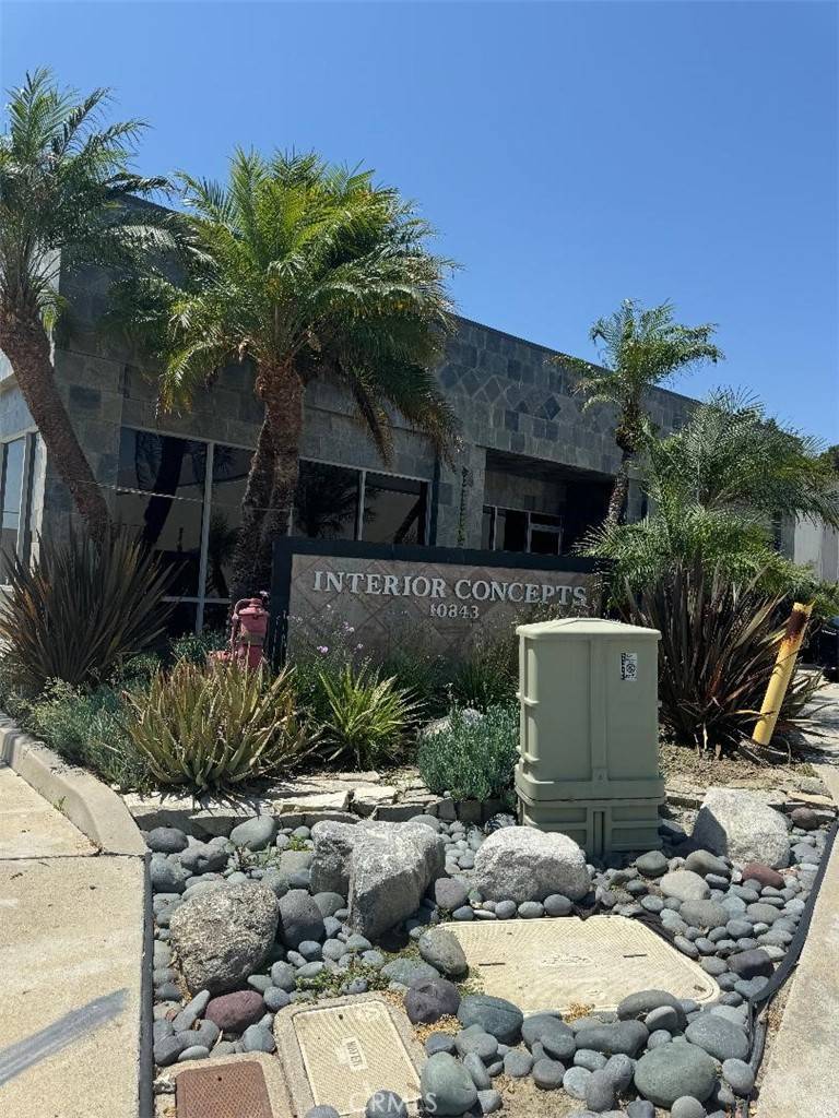 Los Alamitos, CA 90720,10843 Los Vaqueros CIR