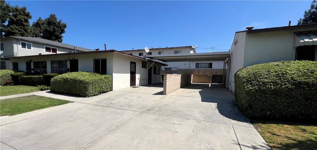 Whittier, CA 90602,12819 Oak ST