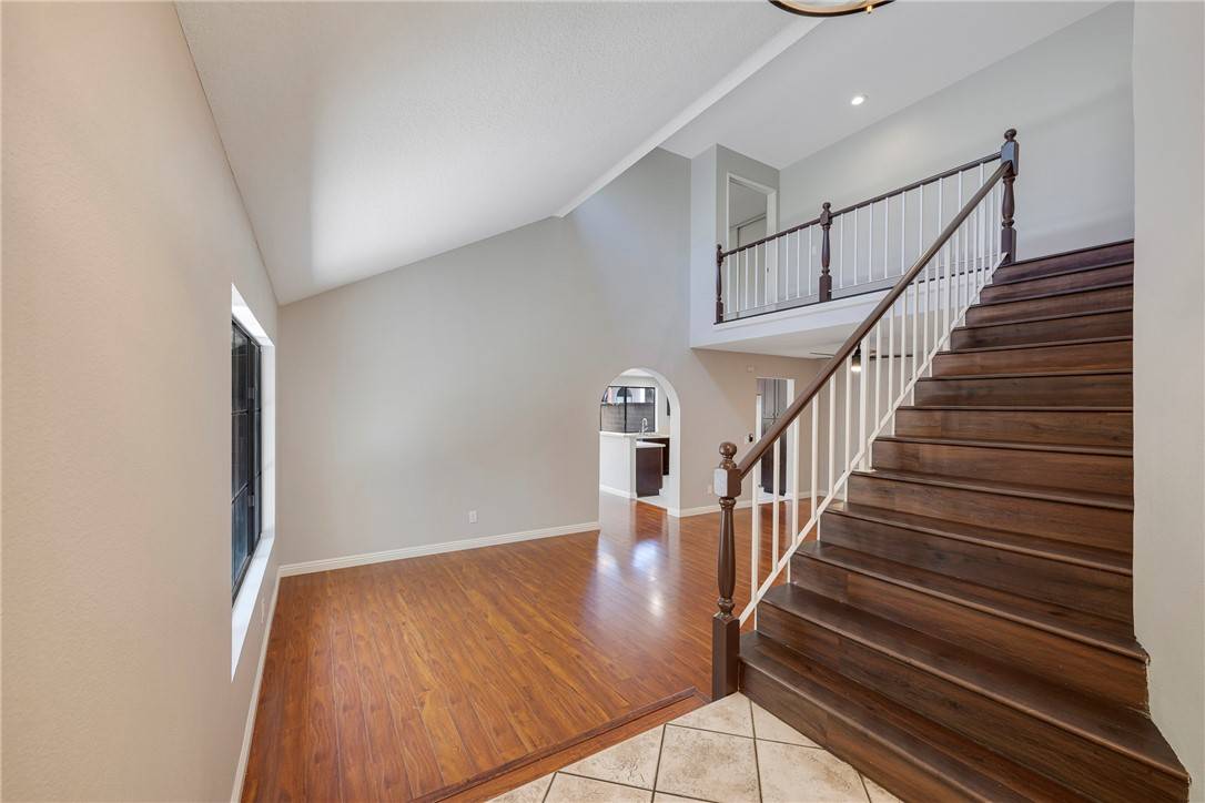 Cerritos, CA 90703,11515 Hyde Park CT