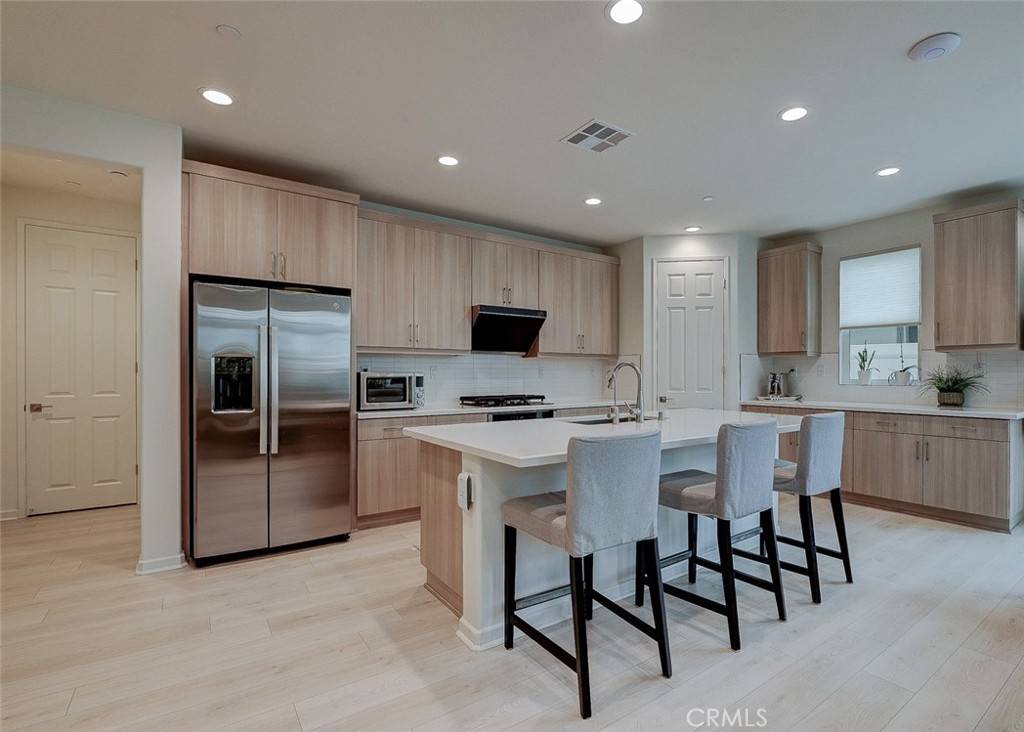 Corona, CA 92883,24052 Ashton RD