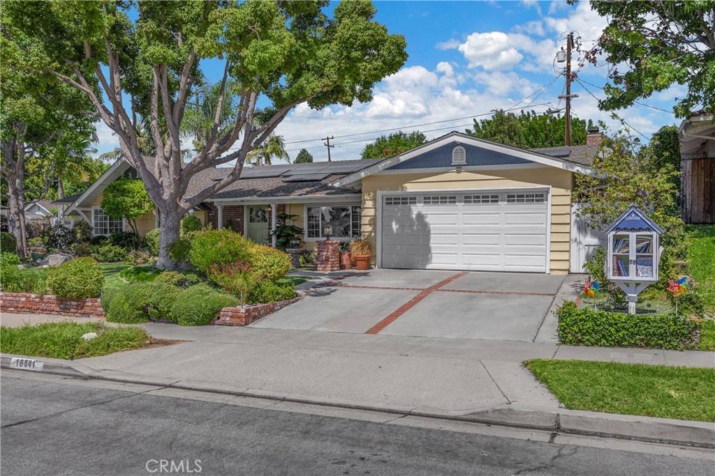 Yorba Linda, CA 92886,16841 Saga DR