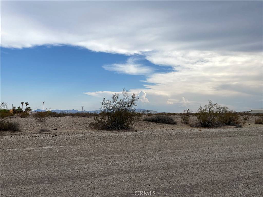 Needles, CA 92363,0 lot 68 on Sunrise