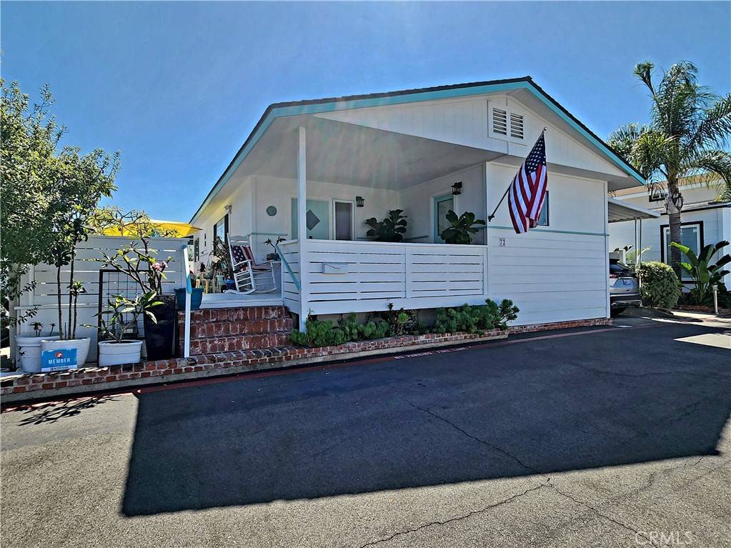 Newport Beach, CA 92660,72 Saratoga