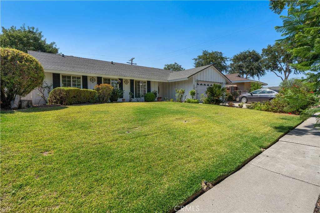 Fullerton, CA 92831,2331 Bedford DR