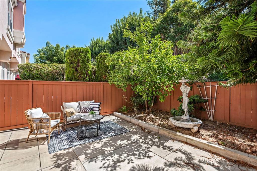 Anaheim Hills, CA 92808,8112 E Naples Ln