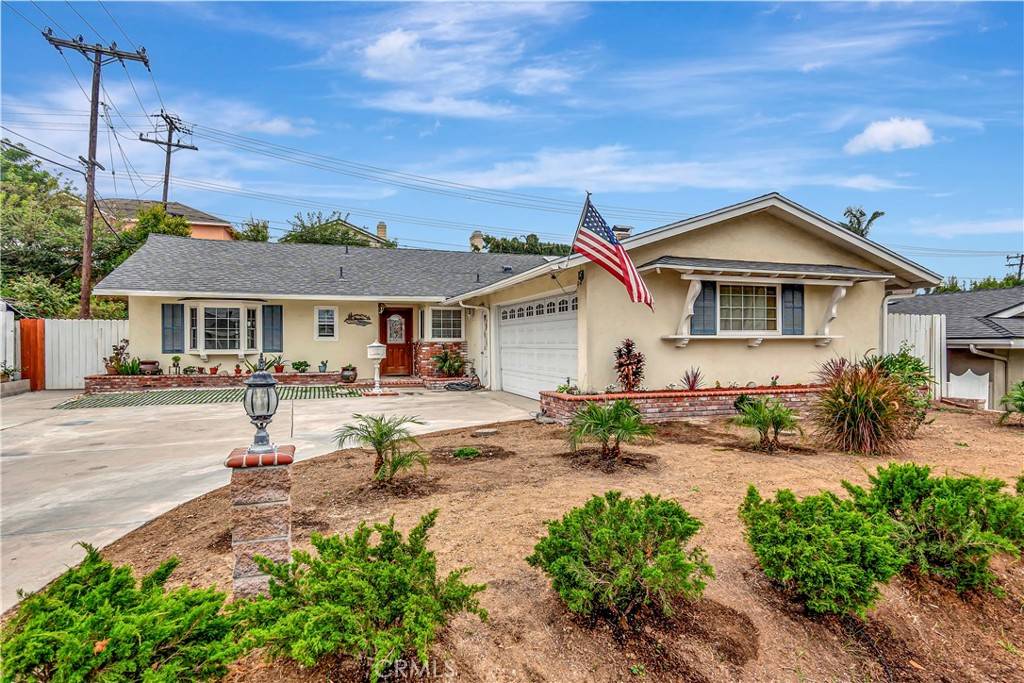 La Mirada, CA 90638,16220 Summershade DR