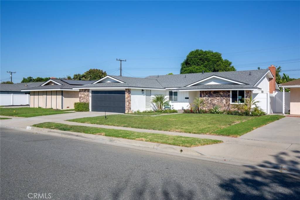 Fountain Valley, CA 92708,17296 Walnut ST