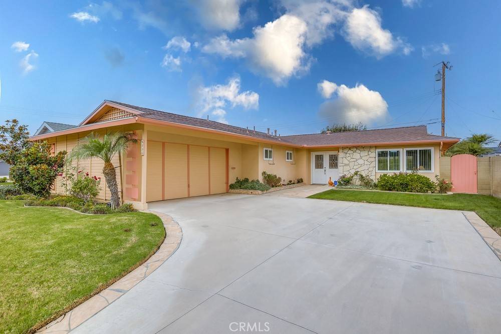 Huntington Beach, CA 92647,6531 Esta CIR