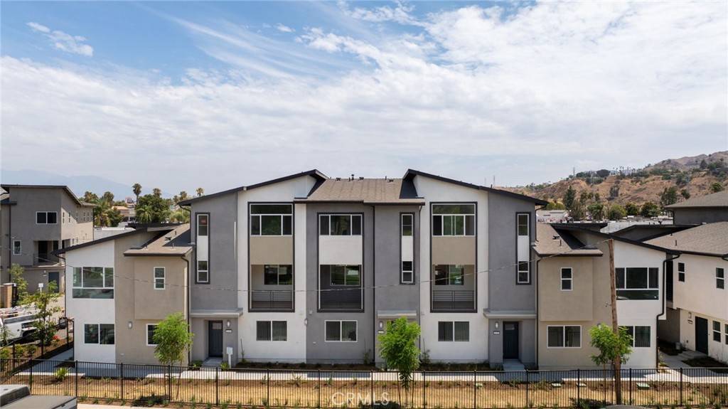 Colton, CA 92324,1172 Santo Antonio DR