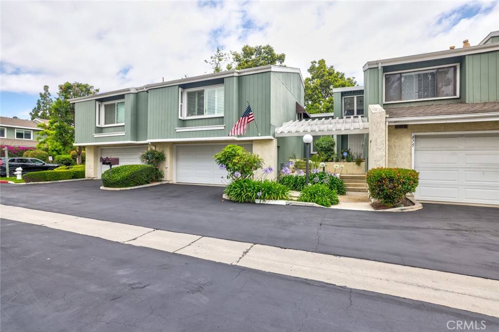 Costa Mesa, CA 92626,873 BEAR CREEK #75