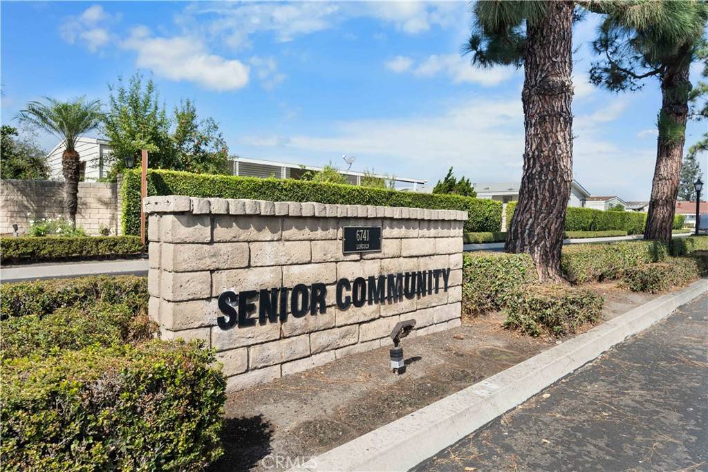 Buena Park, CA 90620,6741 Lincoln AVE #165