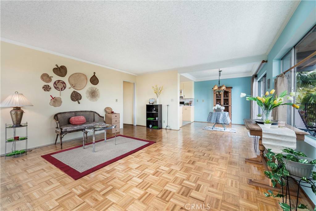 Long Beach, CA 90803,191 Kennebec Avenue #301