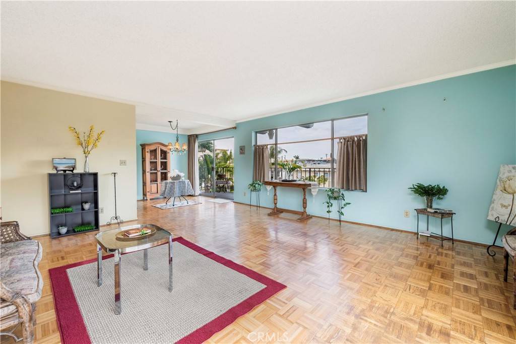 Long Beach, CA 90803,191 Kennebec Avenue #301