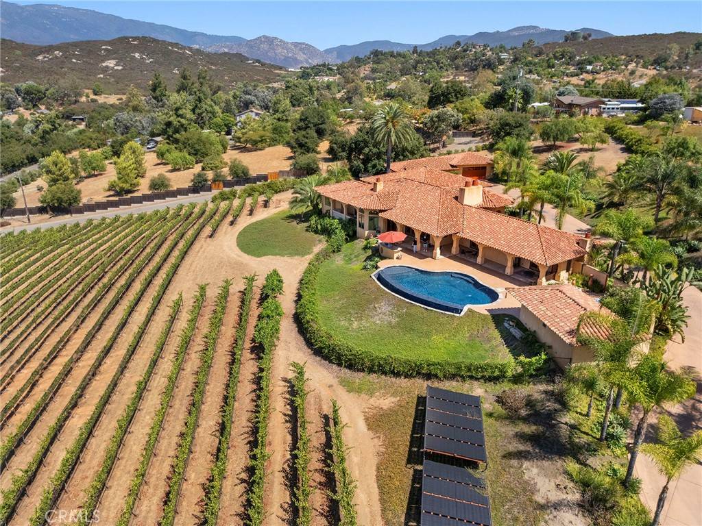 Valley Center, CA 92082,30403 Toronga WAY