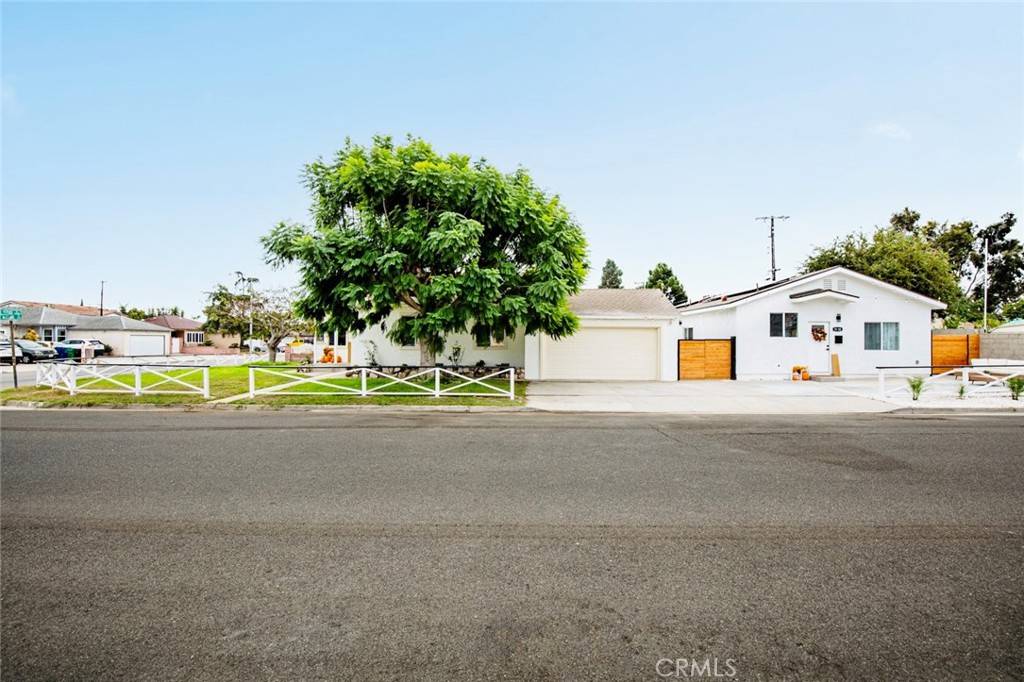 Westminster, CA 92683,9132 Mcclure AVE