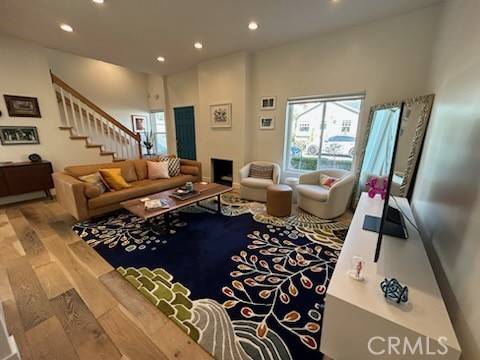 Corona Del Mar, CA 92625,3211 3rd Avenue