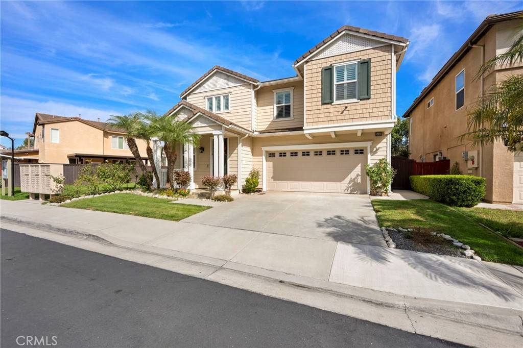 Signal Hill, CA 90755,2436 Amelia CT