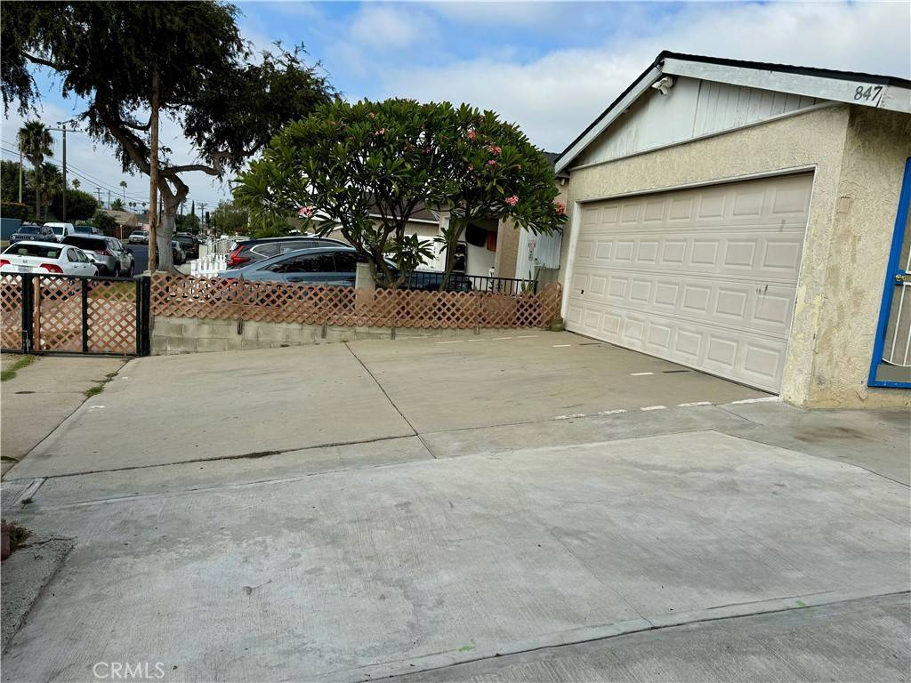 Carson, CA 90745,847 E Deloras DR