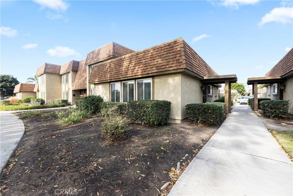 La Palma, CA 90623,5170 Banbury CIR