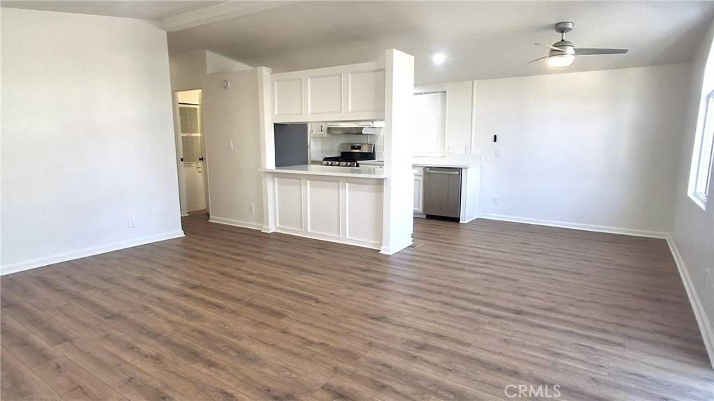 Huntington Beach, CA 92646,21851 Newland ST #270